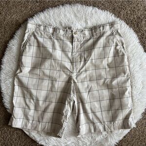 PGA Tour Shorts Plaid Lightweight White‎ Mens Size 38